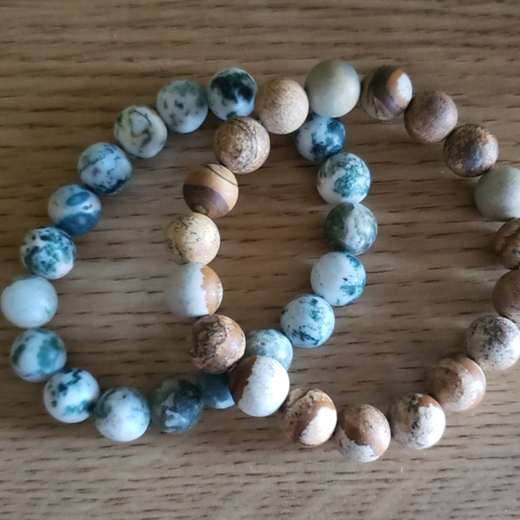 Jewelry - Breaded bracelets.